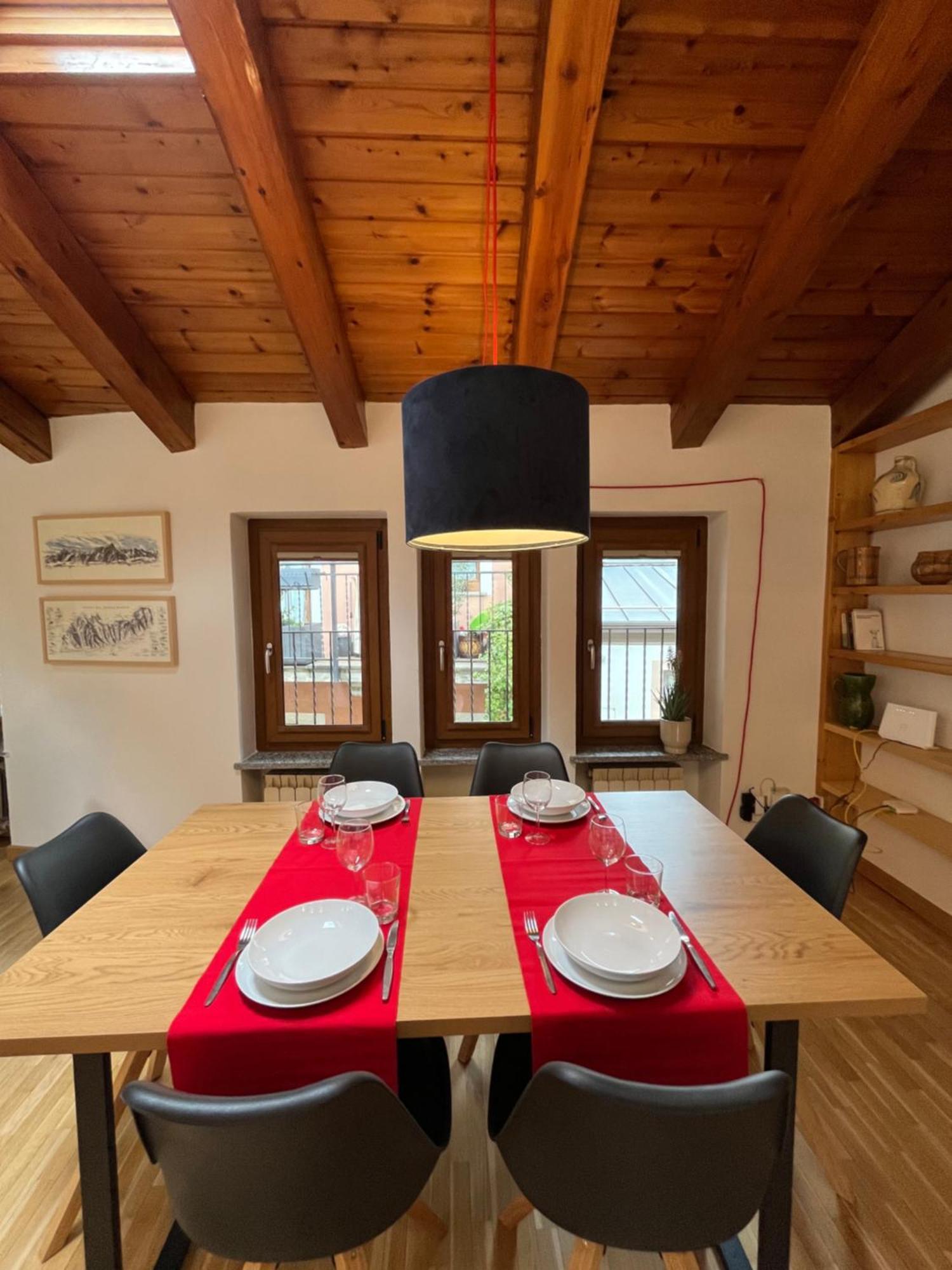 Maison De Trotte Aosta Buitenkant foto
